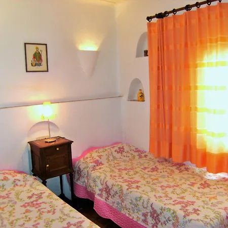 Holiday home The House In Estartit Has 3 Bedrooms *