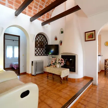 Holiday home The House In Estartit Has 3 Bedrooms
